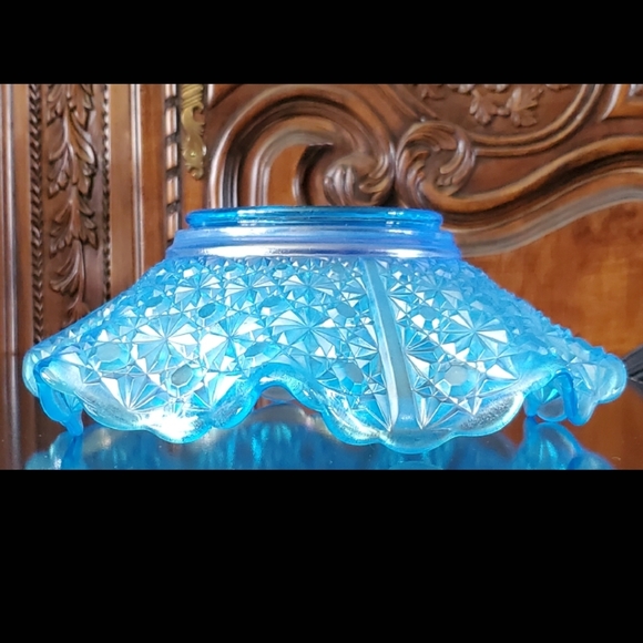 Fenton Daisy and Button 10 3/4" Irredescent Blue WOW Bowl - Picture 7 of 16